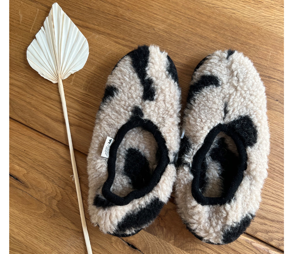 Alwero - Hausschuhe, Ballerina Adult, LEO Gepard, Biowolle
