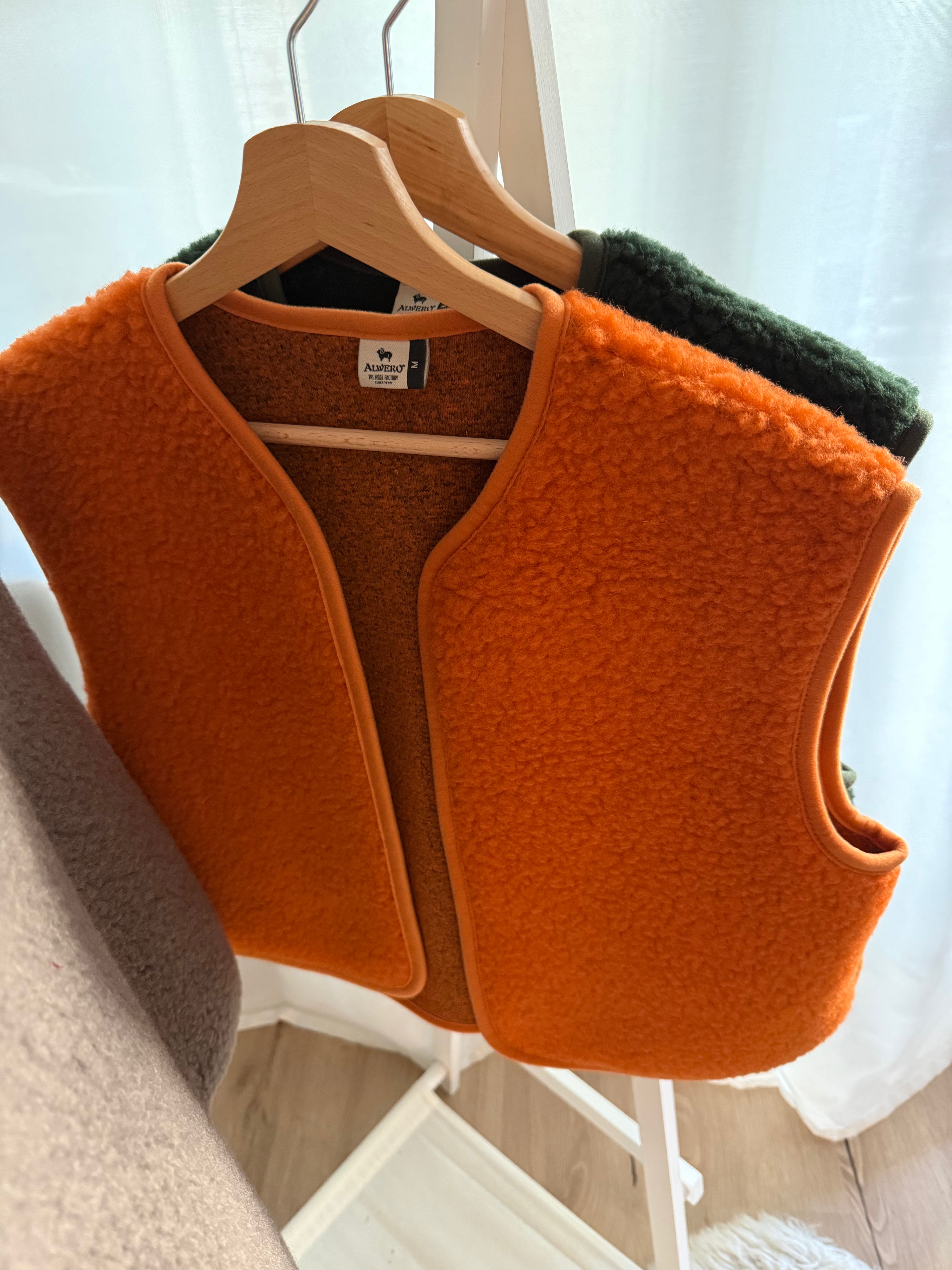 Alwero - Weste "CAMINO" Adult, MANDARIN, Biowolle Ultra Light