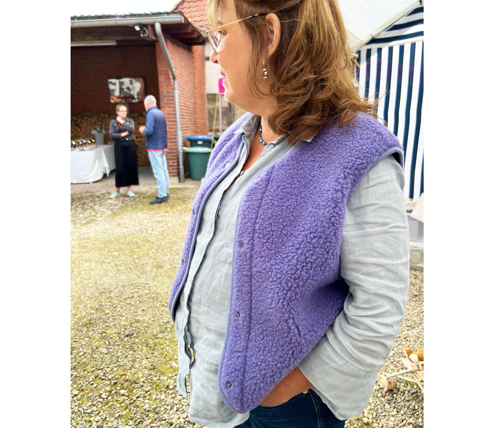 Alwero - Weste "TYB" Adult,  Amethyst, Biowolle Ultra Light